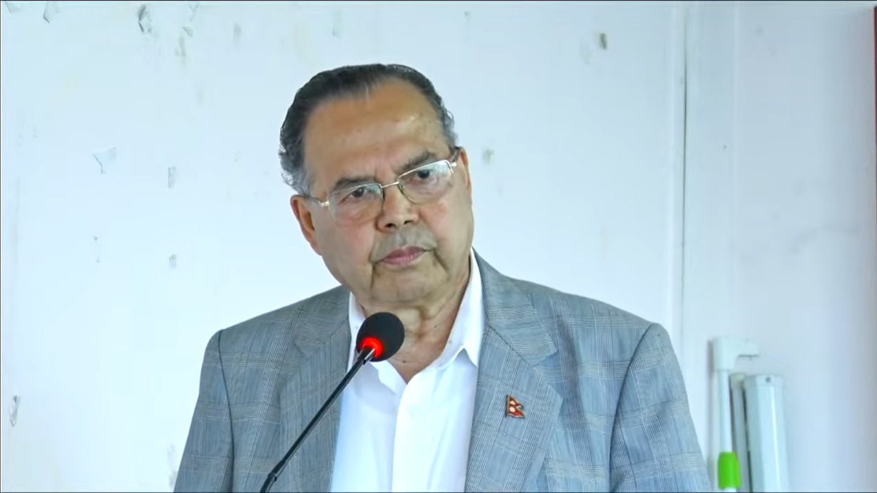 पूर्वप्रधानमन्त्री खनाल स्वदेश फर्कंदै