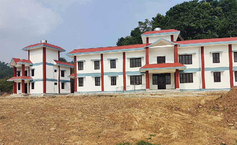 गोरखामा चार करोड बढी खर्चेर बनाइएको ज्येष्ठ नागरिक भवन सञ्चालनमै अन्योल