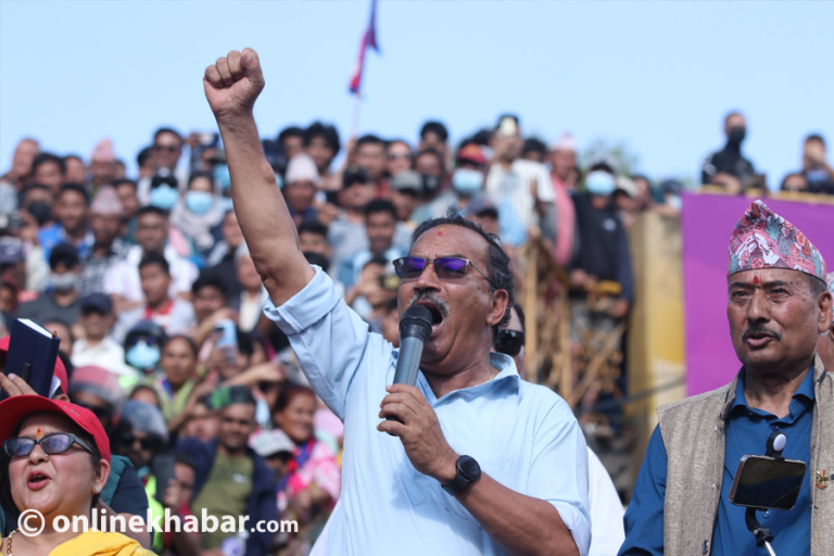 सडकबाटै च्यातेर नयाँ सविधान जारी गर्नुपर्ने आवश्यकता आउँछः कमल थापा