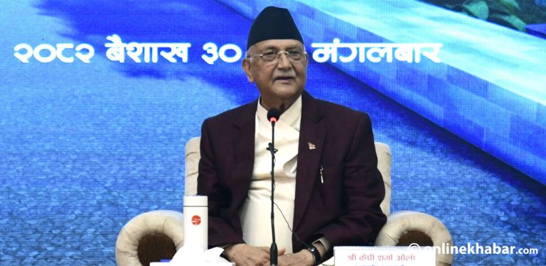 कलाकारलाई प्रधानमन्त्रीको प्रश्न- जनकपुरको रेल किन नदेखेको ?