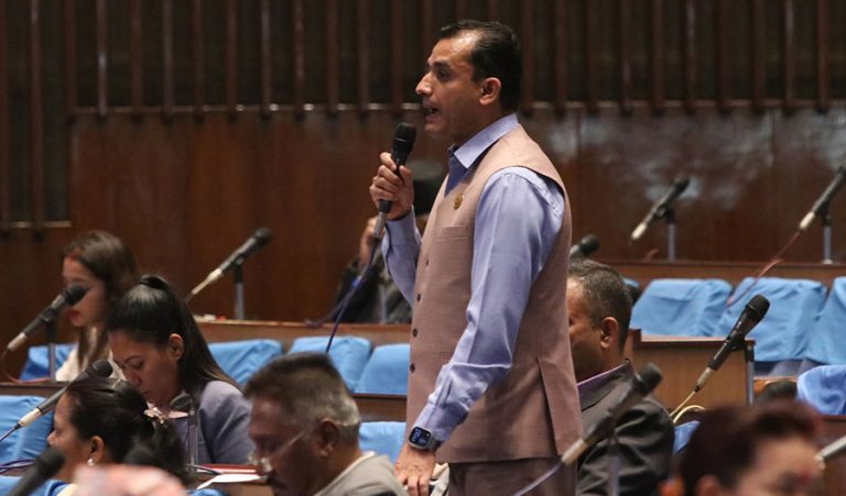 कोटा प्रणाली मार्फत मल वितरण व्यवहारिक छैन : माधव सापकोटा