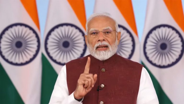 पाकिस्तानविरुद्ध खनिए मोदीः आतंकवादलाई संरक्षण गरेको आरोप