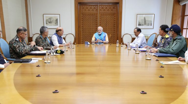 मोदीले गरे शीर्ष सुरक्षा र सैन्य अधिकारीसँग उच्चस्तरीय बैठक