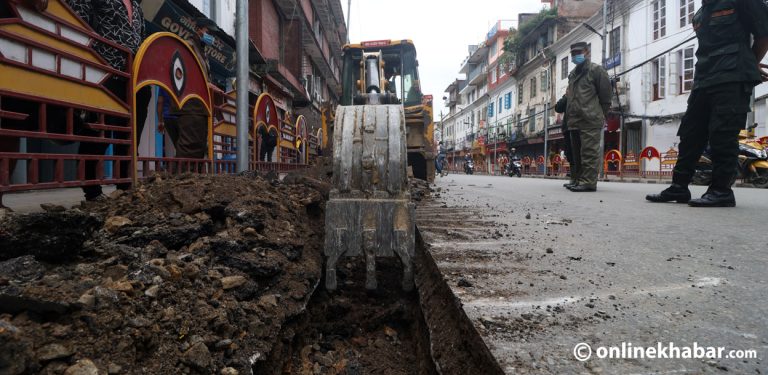 काठमाडौंका सडक-पेटी : बनाइरहने, भत्काइरहने