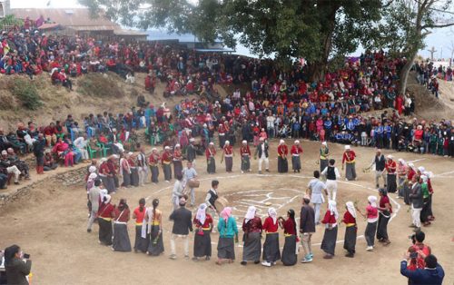 साकेला उभौली चाड : ‘प्राकृतिक विपत्ति नपरोस्’ भन्ने कामना गरिँदै