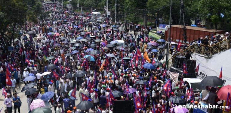 १० तस्वीरमा हेर्नुस् राजावादी आन्दोलनको तेस्रो दिन