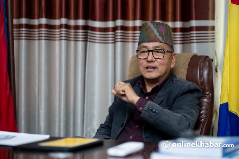 राप्रपाले गृहमन्त्रीको राजीनामा र प्रधानमन्त्रीको जवाफ माग्ने