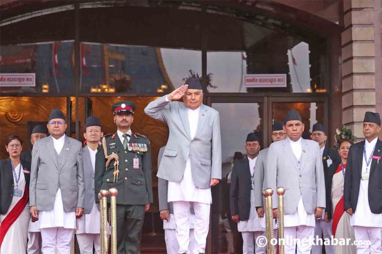 संसदमा राष्ट्रपति पौडेल (तस्वीरहरू)