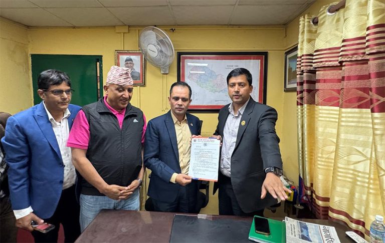 रिटर्नी फेडेरेसनले सत्तारुढ एमालेलाई बुझायो नीति तथा कार्यक्रममा सुझाव