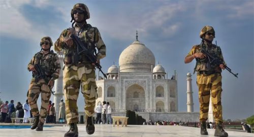 हाईअलर्टमा भारत : स्वास्थ्यकर्मी र कर्मचारीको बिदा रद्द, शिक्षणसंस्था बन्द