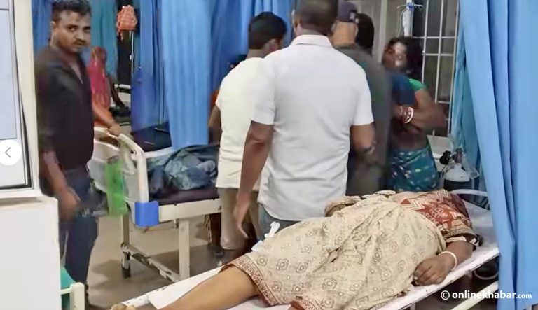 बिहेघरमा गाडेको बाँसले हाइटेन्सन लाइन छुँदा दुई महिलाको मृत्यु 