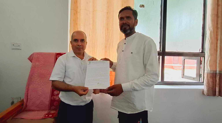 मधेशका वनमन्त्रीको राजीनामा माग्दै वनजंगल संरक्षण अभियानले बुझायो ज्ञापनपत्र
