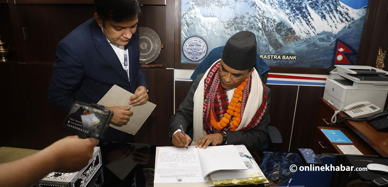५ सय र १ हजारको नयाँ नोट छाप्ने गभर्नर पौडेलको पहिलो निर्णय