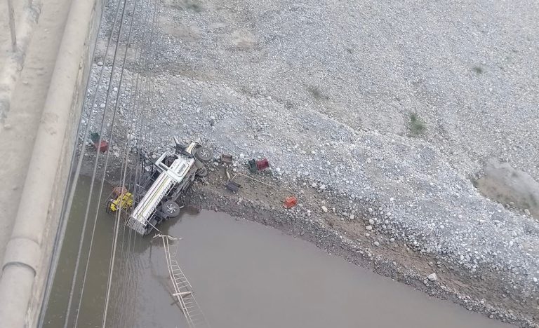 एक किलोमिटर यात्रामै अन्त्य भयो ३ युवाको जीवनयात्रा
