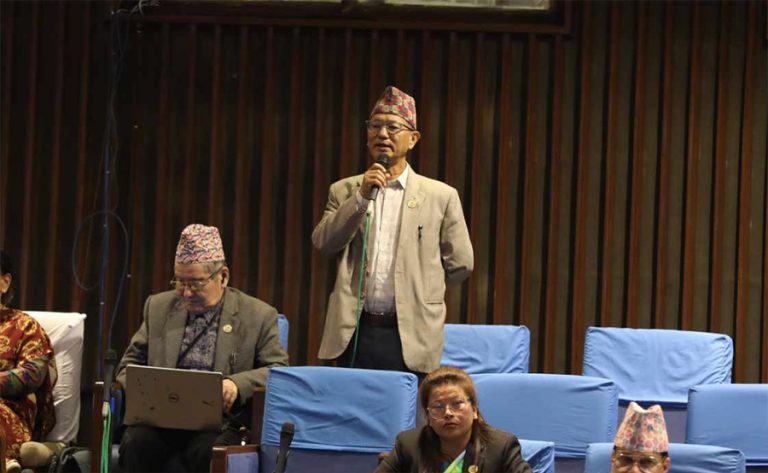 एमाले सांसद भन्छन्- रेशम चौधरी पक्राउले कानुनी राज्यको खिल्ली उडायो