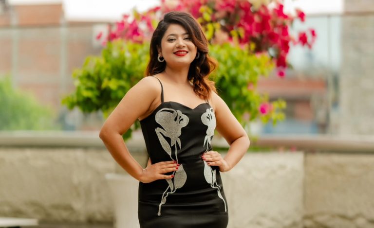 ‘समर लुक्स’मा खुलेकी केकी (तस्वीर)