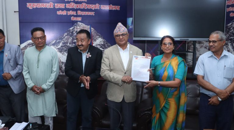मुख्यमन्त्रीलाई नेकपा एसले बुझायो १६ पन्ने मागपत्र