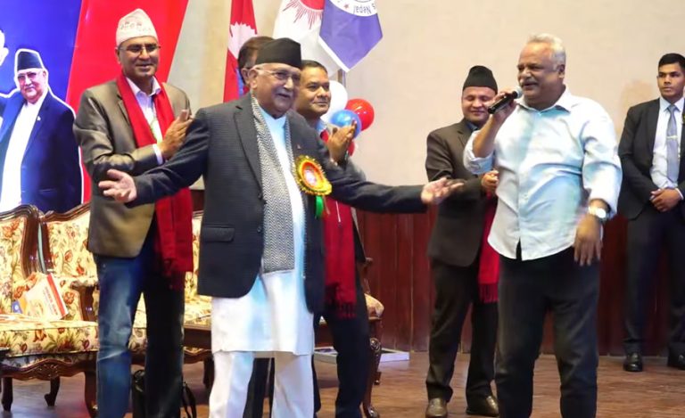 प्रधानमन्त्री ओलीले जीवन शर्माको गीत ‘सिमली छायाँ’मा नाचे छमछमी