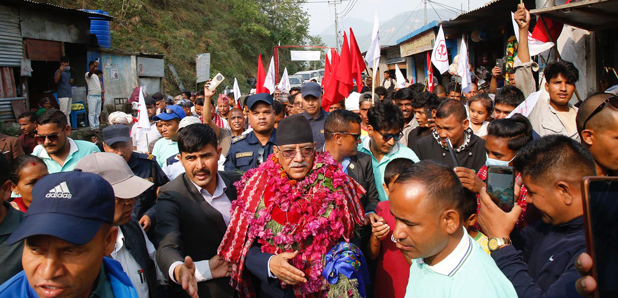 गल्ती सच्याउने प्रतिबद्धतासहित मध्यपहाडी लोकमार्गमा माओवादी
