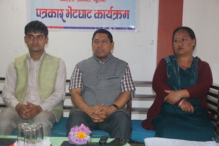 सरकार कुशासनको अभ्यासकर्ता बन्यो : नारायणकाजी श्रेष्ठ