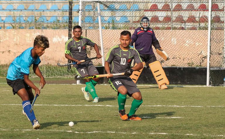 पुरुष हक्कीमा आर्मी सेमिफाइनलमा