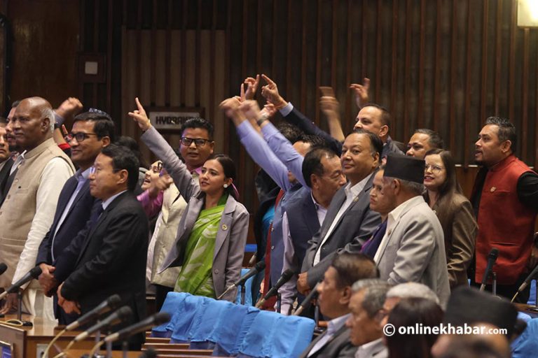 प्रतिनिधि सभा बैठक सुरु भएलगत्तै विपक्षी दलको अवरोध