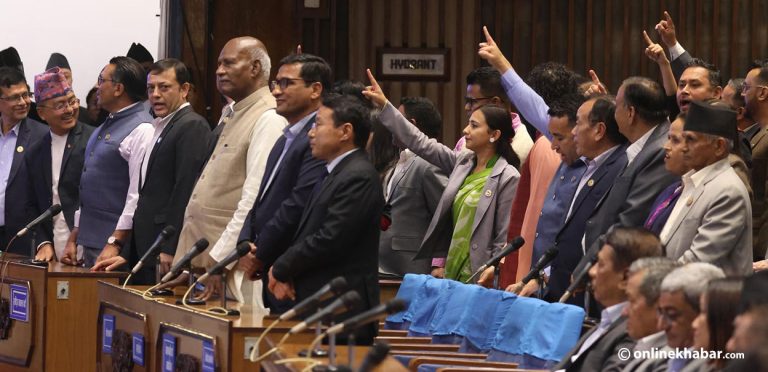 संसद् भवनमा विपक्षी दलको बैठक