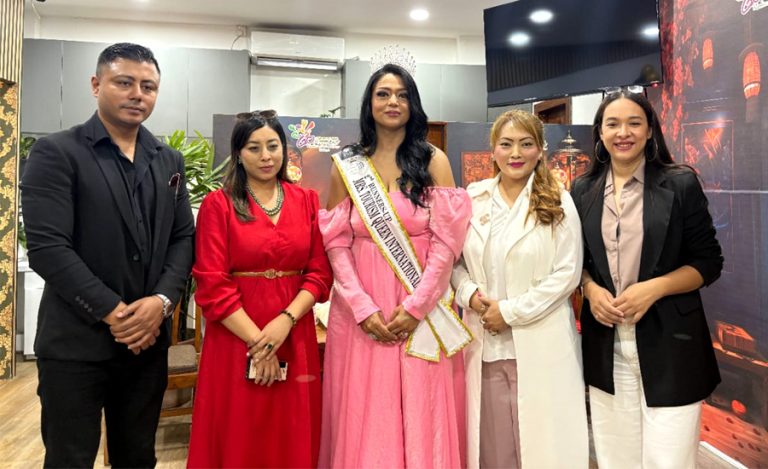 सुमीले बैंककमा आयोजित ‘ब्युटी पेजेन्ट’मा जितिन् दुई उपाधि