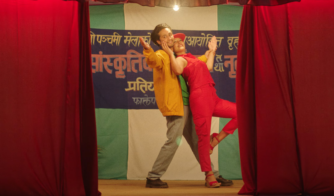 ‘ऊनको स्वीटर’को गीत ‘चाइनेजो जिन्दगानीमा’ सार्वजनिक, दिलीप र निरुतालाई समर्पण