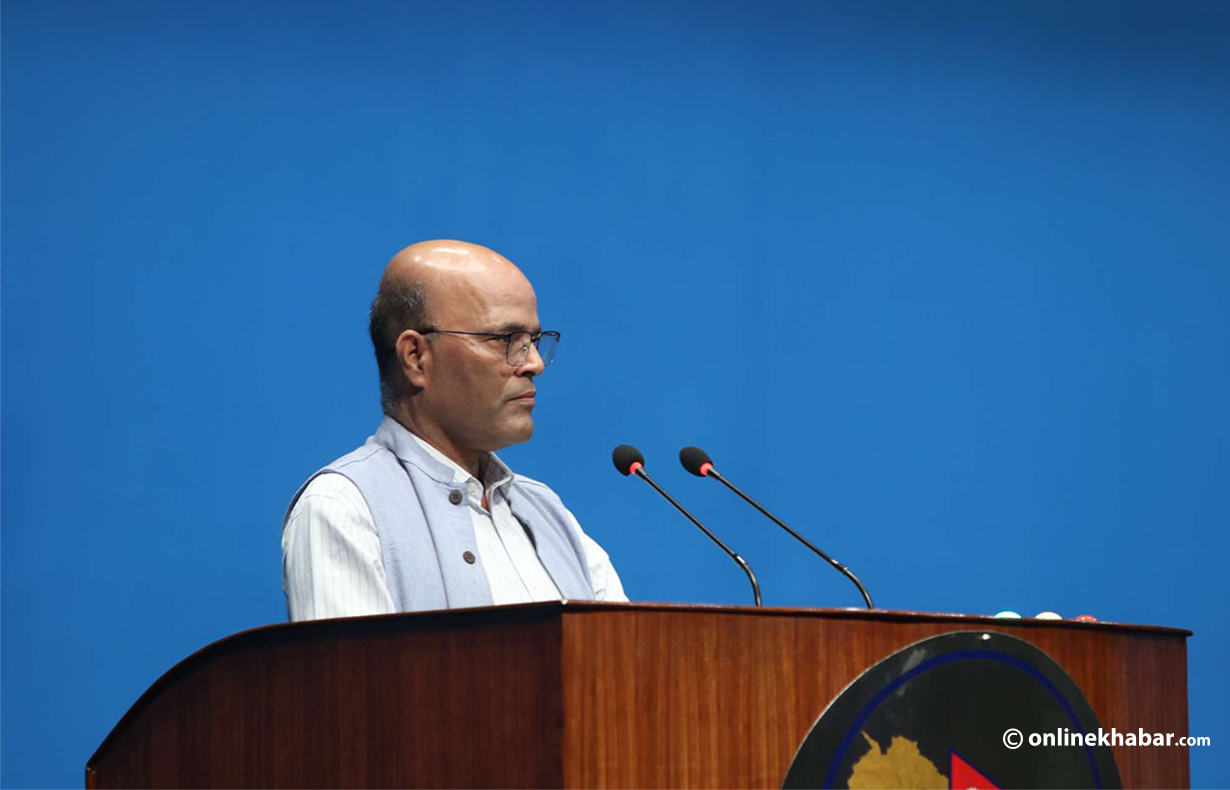 सम्बन्धित मन्त्रीको अनुपस्थितिमै बजेट छलफल, सत्तारुढ दलकै सांसदले उठाए प्रश्न