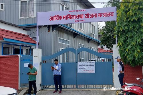 आर्थिक वर्ष सकिनै लाग्दा सांसदका योजनामा बजेट थप्दै बागमती सरकार