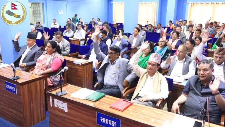 सांसदलाई साढे ३ अर्ब बजेट बाँड्दै बागमती सरकार, सत्तापक्षका सांसदकै विरोध