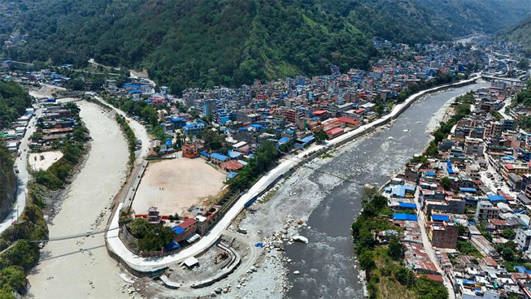 करिडोर स्तरोन्नतिपछि चिटिक्क देखियो बेनीबजार