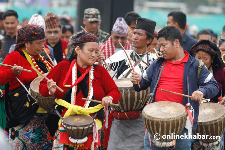 खामभाषी मगरहरूले टुँडिखेलमा मनाए भूमे पर्व (तस्वीरहरू )