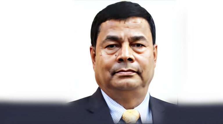 नेपाल बैंकका अध्यक्ष डा. चन्द्रबहादुर अधिकारीको खातामा ७४ लाख घुस