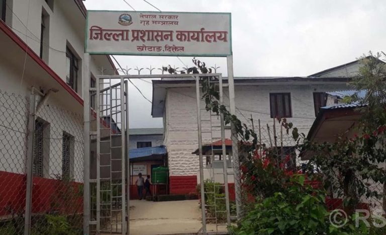 सुनकोशी नदीको तटीय बासिन्दालाई सतर्कता अपनाउन जिल्ला प्रशासनको आग्रह