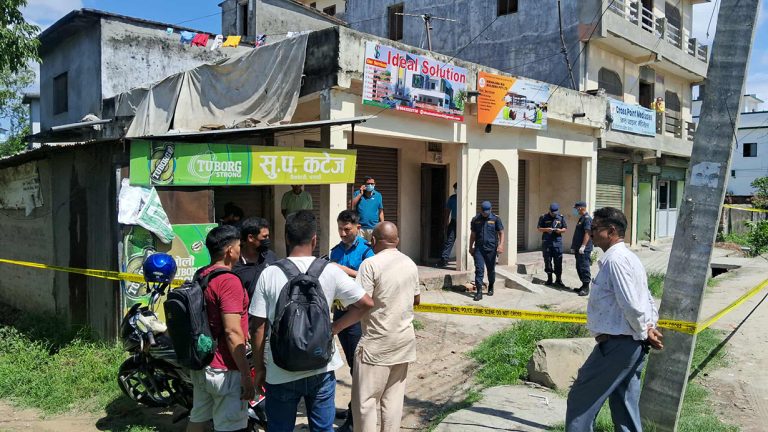 धनगढीमा मृत भेटिएकी युवतीको हत्या आशंका, तालिमप्राप्त कुकुरको सहयोगमा अनुसन्धान सुरु