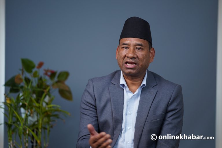 पार्टीलाई आदेशबाट विधिमा चल्ने बनाउन सघन अन्तरसंघर्ष गरौः नेता थापा