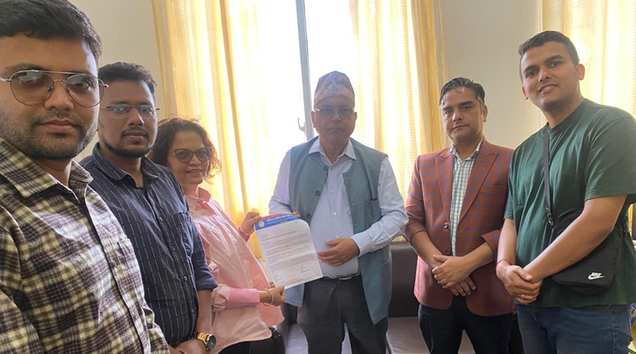 आवासीय चिकित्सकलाई निर्वाह भत्ता नदिने मेडिकल कलेजको सम्बन्धन खारेज गर्न माग