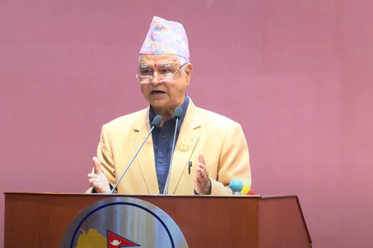 प्रकाशमानलाई कांग्रेस सांसदले भने- कार्यवाहक प्रधानमन्त्री हुनुहुन्छ, मन्त्रालयको नाम फेर्नुस्