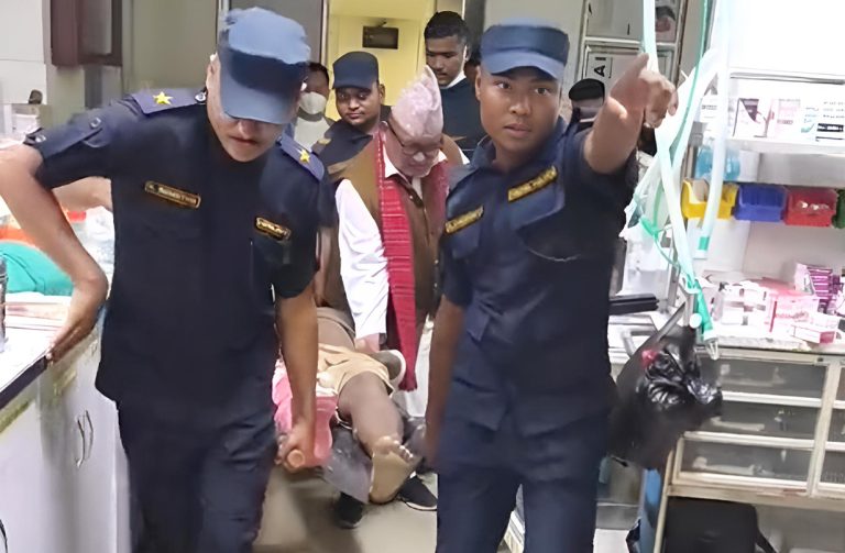 हेवाखोलाको बेलिब्रिज भाँचिदा ३ मजदुरको मृत्यु