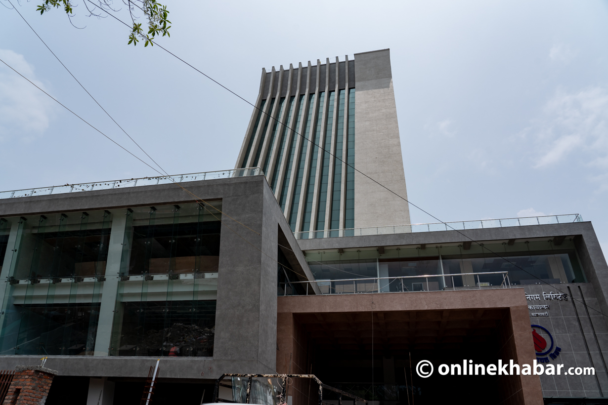 निर्वाचनमा इन्धन अभाव हुन नदिन कस्तो छ आयल निगमको तयारी ?