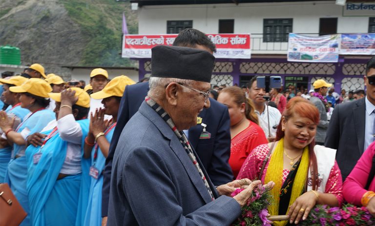 प्रधानमन्त्री ओली नारच्याङमा