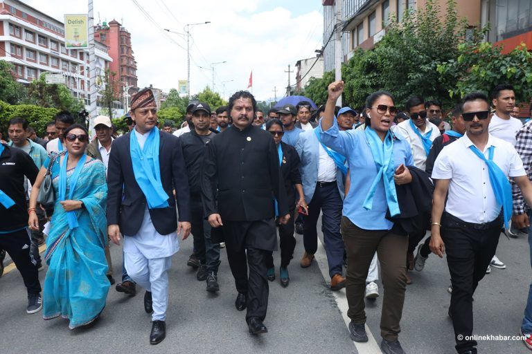 माइतिघरबाट हिंडेरै संसद गए रास्वपा सांसदहरू