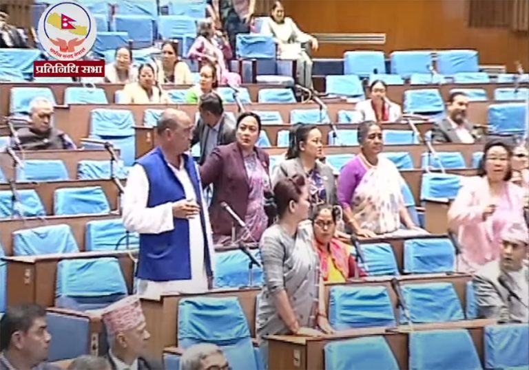 आज पनि संसद्मा रास्वपा र राप्रपाको अवरोध