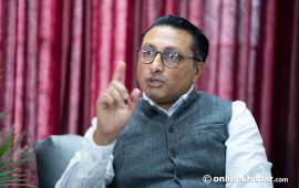 अर्थमन्त्री ‘ब्रिफिङ’ लिन पुगे भन्सार विभाग