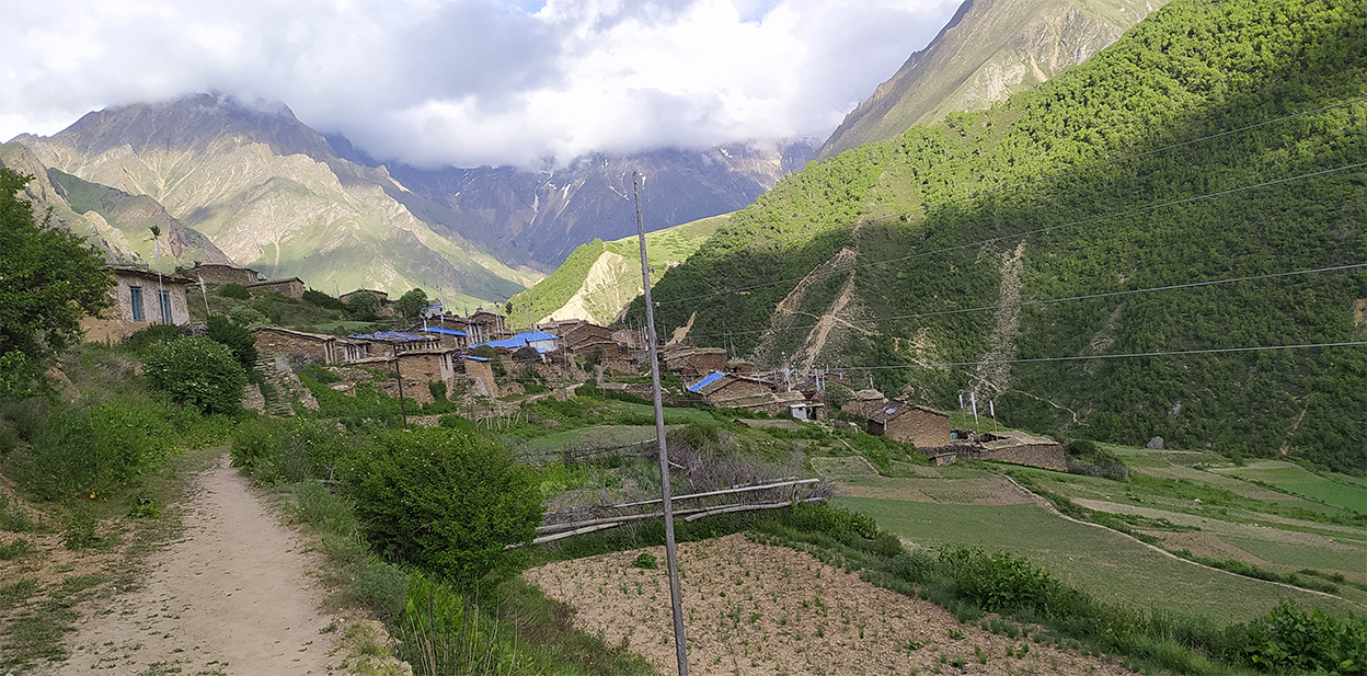 खलङ्गा झरेका तिङ्करवासी ६ महिनापछि घर फर्किए