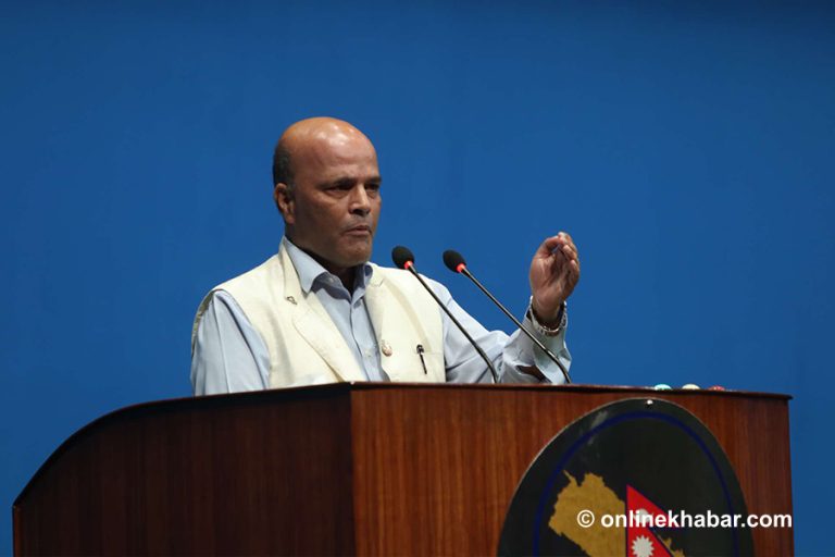 ‘कानुनमन्त्रीले न्यायाधीशलाई फोन गरेर अदालत प्रभावित पार्न खोजे’