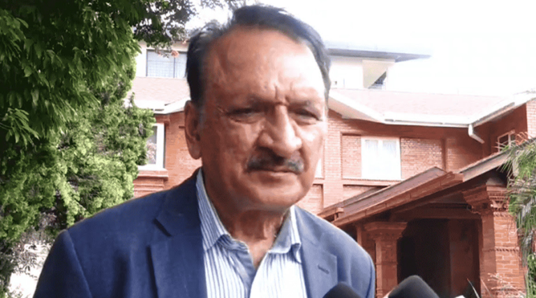 पूर्वराष्ट्रपति सक्रिय राजनीतिमा फर्कनु उपयुक्त होइन : कांग्रेस नेता महत