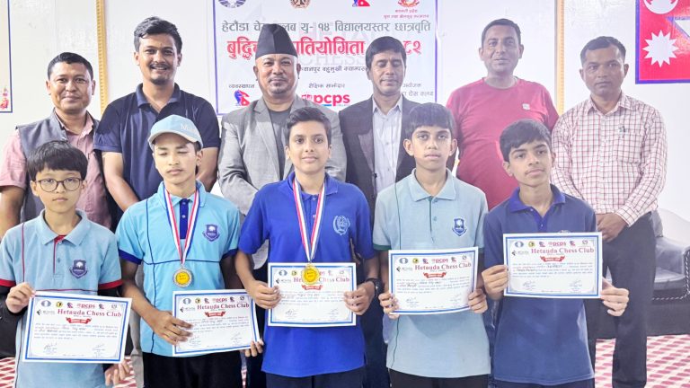 पाँच जना विजयी चेसका विद्यार्थीले छात्रवृत्ति प्राप्त गरे
